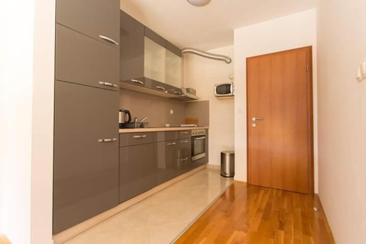 Apartman Mila Kaštela Eksteriør bilde